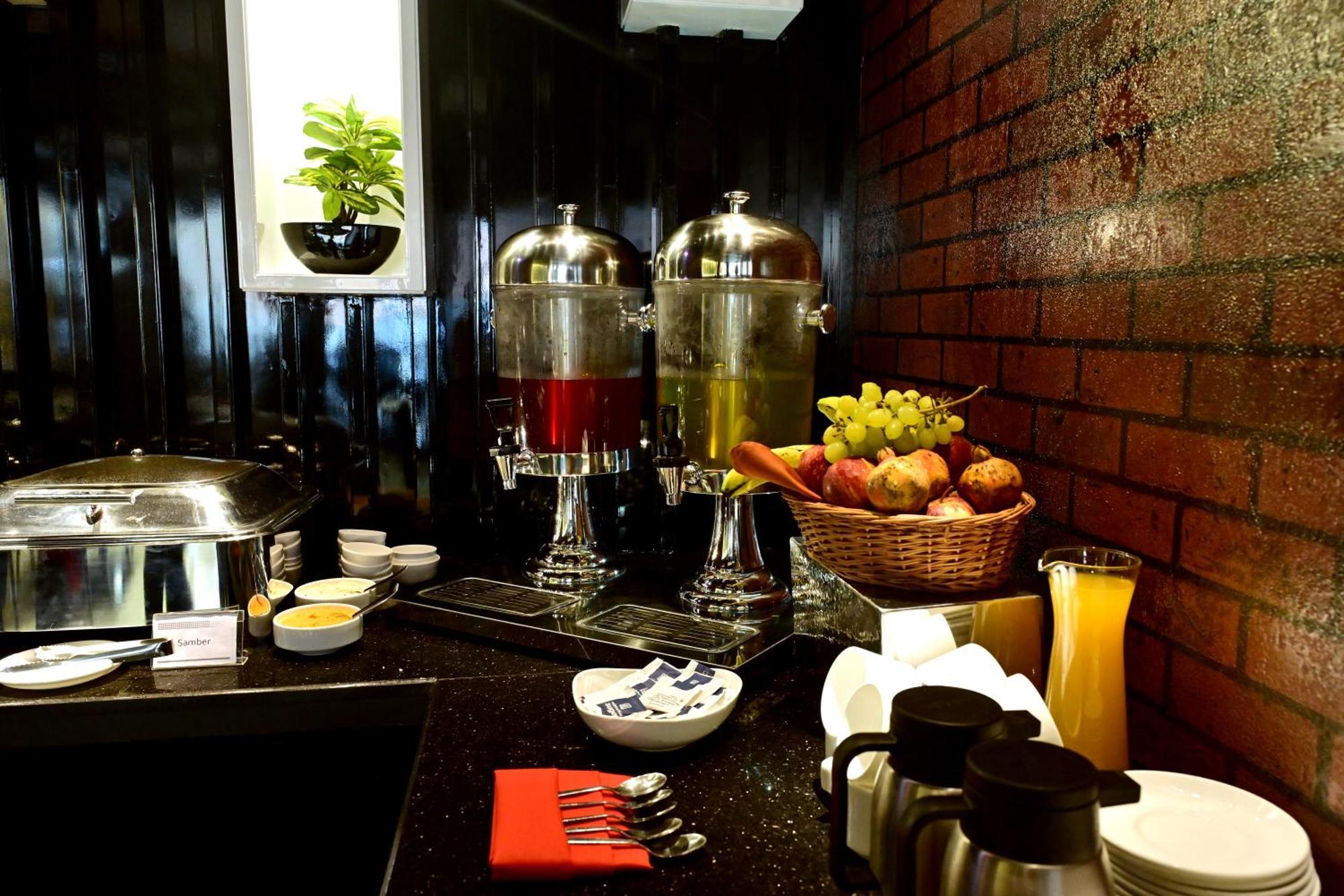 Hotel Trax International Jamshedpur Ngoại thất bức ảnh