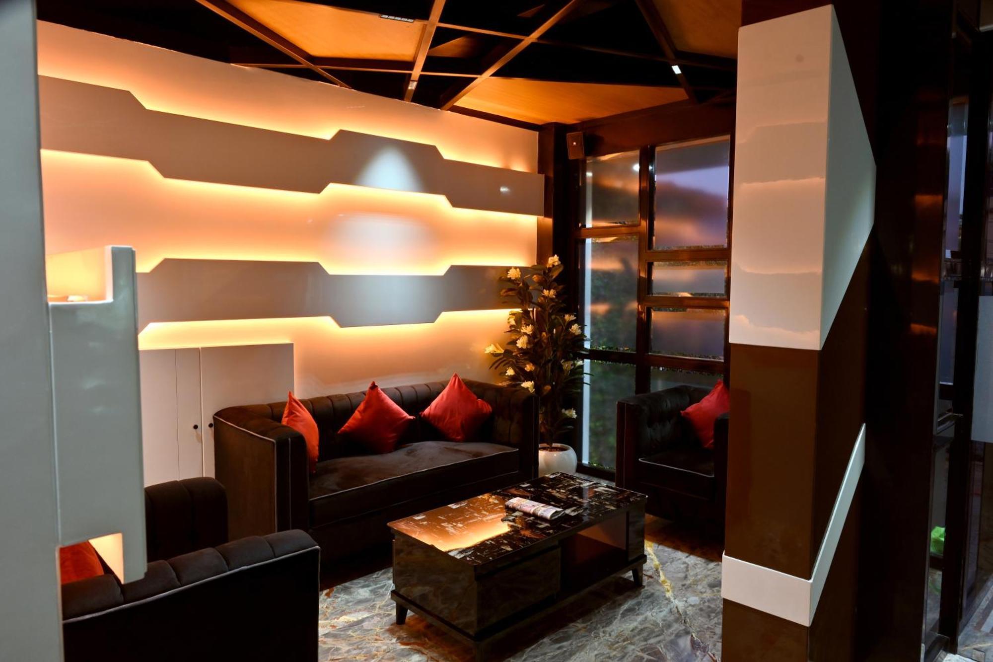 Hotel Trax International Jamshedpur Ngoại thất bức ảnh