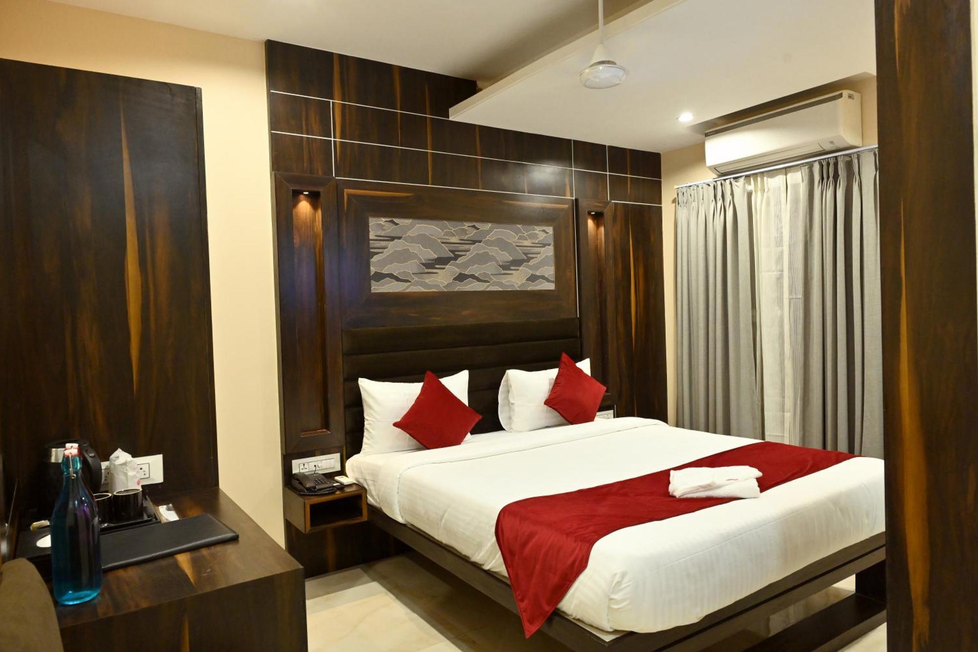 Hotel Trax International Jamshedpur Ngoại thất bức ảnh
