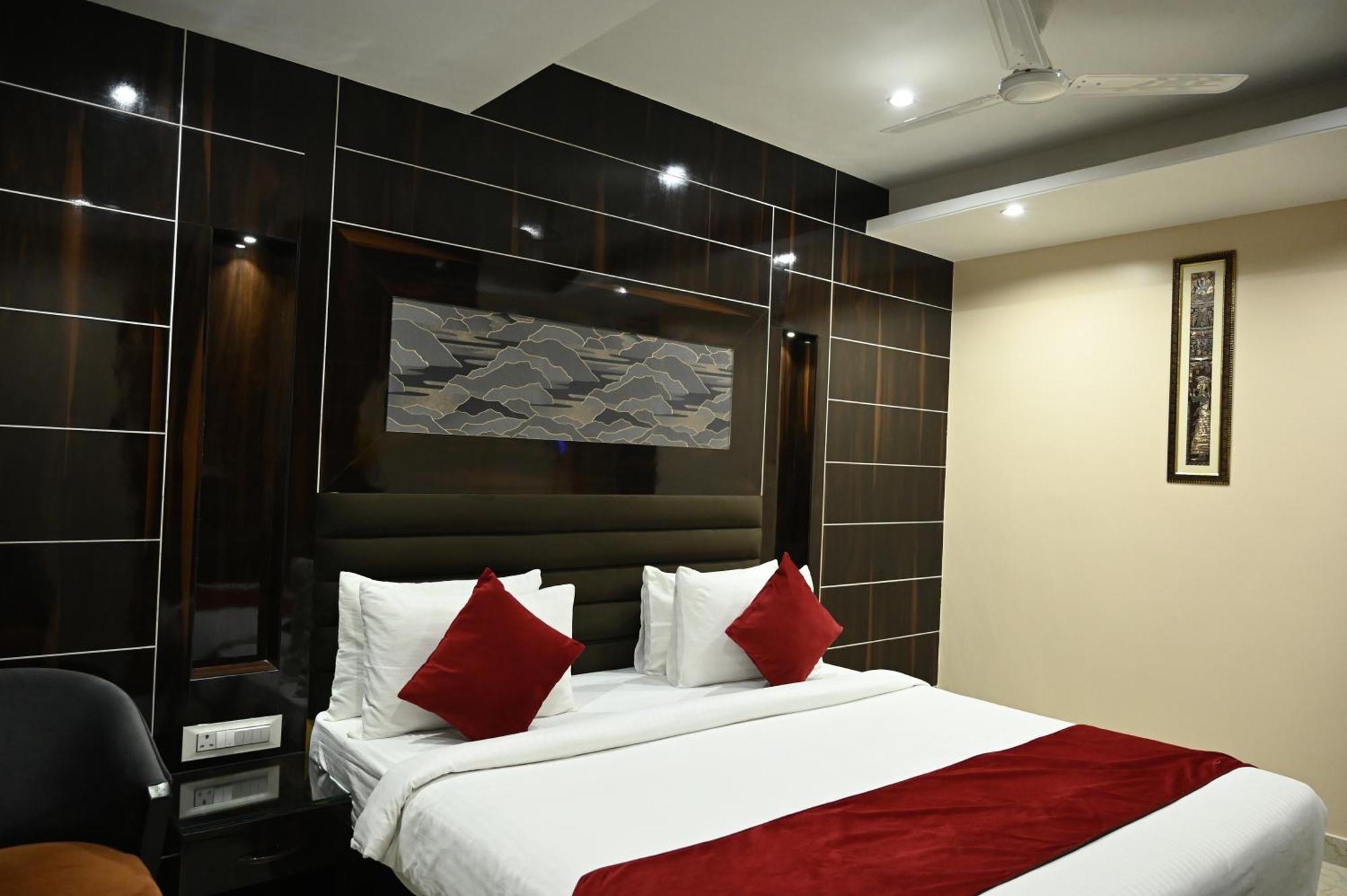 Hotel Trax International Jamshedpur Ngoại thất bức ảnh