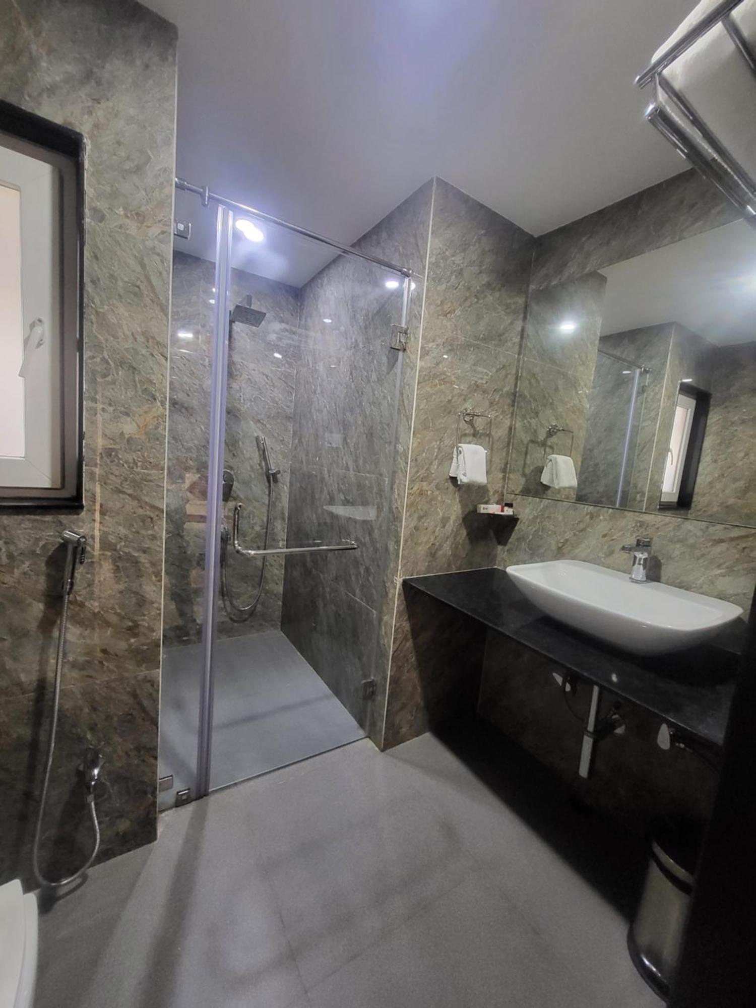 Hotel Trax International Jamshedpur Ngoại thất bức ảnh
